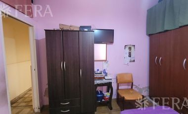 Venta PH 2 ambientes con patio en Morón