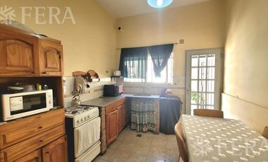 Venta PH 2 ambientes con patio en Morón