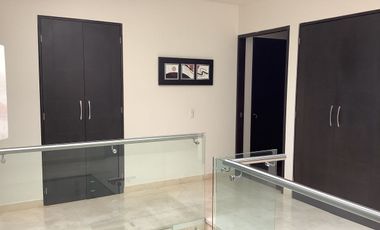 VENTA CASA EN CERRADA-PARQUES  HERRADURA vigilancia