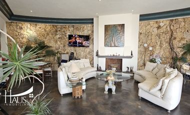 Casa en venta con un estilo único en Club de Golf Hacienda San Gaspar