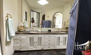 Casa en venta con un estilo único en Club de Golf Hacienda San Gaspar