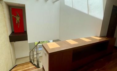 Hermosa casa en Venta y renta en Real del country, Bosque Real