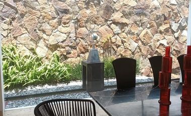 Hermosa casa en Venta y renta en Real del country, Bosque Real
