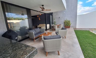 Casa en venta Mérida Yucatán, Privada Parque Natura