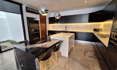 Casa en venta Mérida Yucatán, Privada Parque Natura