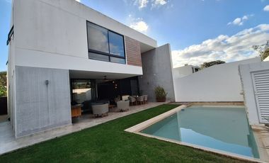 Casa en venta Mérida Yucatán, Privada Parque Natura