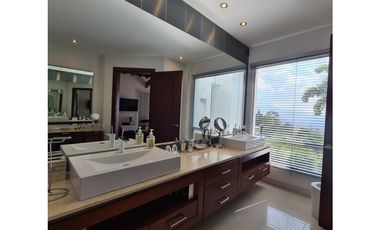 3419871 Venta Casa en Poblado las Palmas Medellín