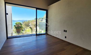 CASA CON EXCELENTE VISTA AL LAGO Y A LA PEÑA DE VALLE DE BRAVO