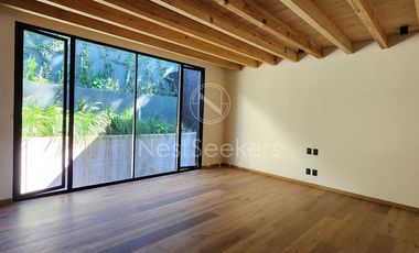 CASA CON EXCELENTE VISTA AL LAGO Y A LA PEÑA DE VALLE DE BRAVO