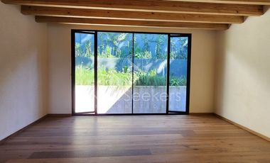 CASA CON EXCELENTE VISTA AL LAGO Y A LA PEÑA DE VALLE DE BRAVO