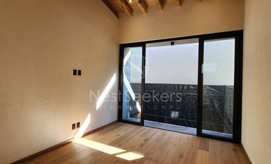 CASA CON EXCELENTE VISTA AL LAGO Y A LA PEÑA DE VALLE DE BRAVO
