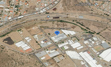 Terreno y Nave Industrial con oficinas en San Juan del Rio