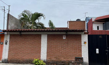 CASA CON ALBERCA EN PRIVADA ZONA ORIENTE
