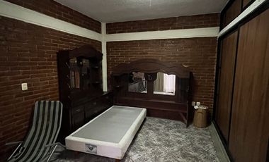 CASA CON ALBERCA EN PRIVADA ZONA ORIENTE