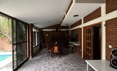 CASA CON ALBERCA EN PRIVADA ZONA ORIENTE