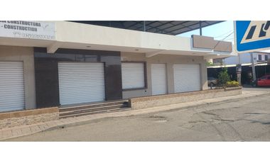 Renta de locales comerciales en la av. Flavio Reyes Manta.