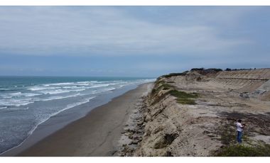 En venta lotes de terreno Proyecto San Jose Beach  frente al mar.
