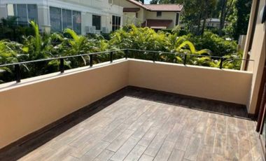 Alquiler de Casa en Senderos de Cruces con Línea B., Clayton, Cod-J101