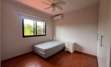 Alquiler de Casa amoblada Modelo Toledo en Versalles