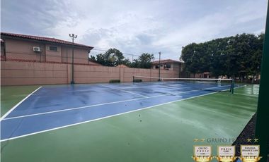 Alquiler de Casa amoblada Modelo Toledo en Versalles