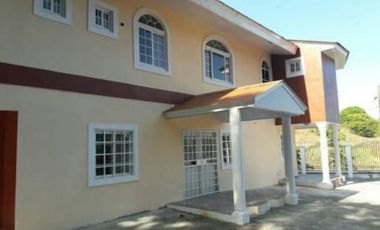 VENTA CASA 368M2 5 RECMARAS EN LAS CUMBRES KAF