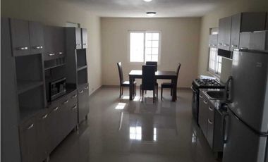 VENTA CASA 368M2 5 RECMARAS EN LAS CUMBRES KAF