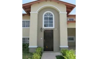 ALQUILO CASA EN ARRAIJAN  VILLAS DEL PINAR 4R