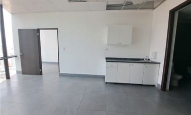 ALQUILER OFICINA 288M2 MTTO INCLUIDO OBARRIO TORRE GENERALI MC