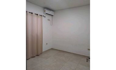 ALQUILO CASA SEMIAMOBLADA EN PASEO LOS GUAYACANES - CHITRE
