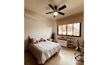 VENTA-ALQUILER CASA ANTIGUA