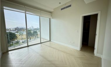 APARTAMENTO OCEAN REEF ISLAND linea blanca  2 isla 3 REC 245M2 MLD