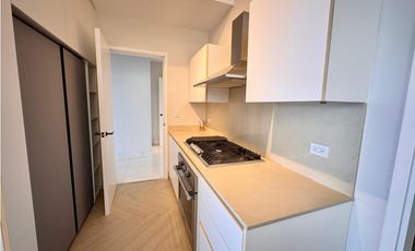 APARTAMENTO OCEAN REEF ISLAND linea blanca  2 isla 3 REC 245M2 MLD