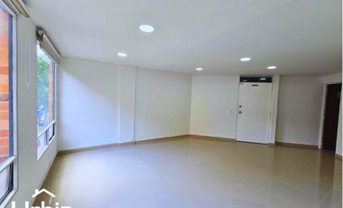 Arriendo de Oficina de 29m en el Lago sobre la Cra 15 con Cll 74