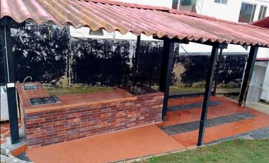 CASA EN FUSAGASUG, CONJUNTO MONTEARROYO