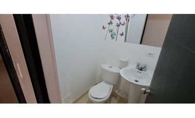 CASA EN FUSAGASUG, CONJUNTO MONTEARROYO
