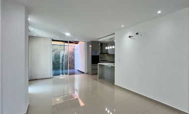CASA DE CONJUNTO EN VENTA LA CAMPIÑA
