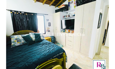 HERMOSA CASA EN UNIDAD ABIERTA – ESTRATO 4 ✨