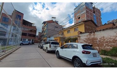 VENDO CASA LOTE 190 M2 UCCHULLO CUSCO PERÚ