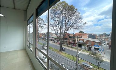 Amplio local de 72m2 en lamos sobre la calle 72!!