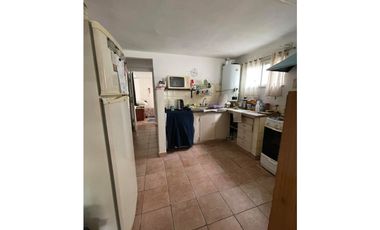 VENTA DE CASA CON LOCAL SOBRE LOTE DE 341m2 EN MIRAMAR