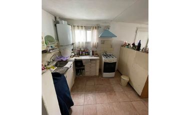 VENTA DE CASA CON LOCAL SOBRE LOTE DE 341m2 EN MIRAMAR