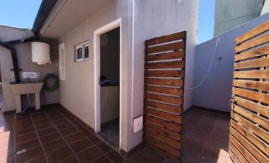 PH en Alquiler en Villa Primera