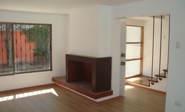 Casa en Arriendo en Calle Limache