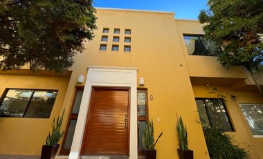 Casa en condominio en  Loma Blanca