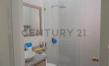 Se Vende Hermosa casa Esquinera sector Ilalo