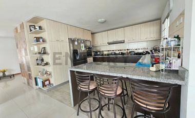 Se Vende Hermosa casa Esquinera sector Ilalo