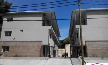 DEPTO 2 AMB.TIPO LOFT CON COCHERA , COMPLEJO CON PISICINA 2 PISO POR ESCALERA.SIN EXPENSAS NI ABL