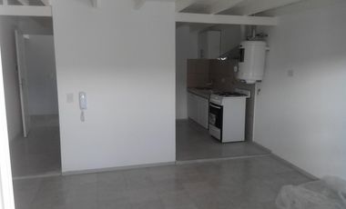 DEPTO 2 AMB.TIPO LOFT CON COCHERA , COMPLEJO CON PISICINA 2 PISO POR ESCALERA.SIN EXPENSAS NI ABL