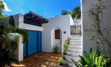 Villa mediterránea a pasos de la playa en venta