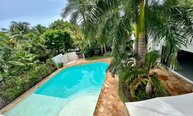 Villa mediterránea a pasos de la playa en venta